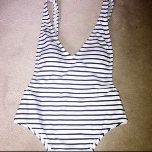 Cupshe one piece swimsuit
